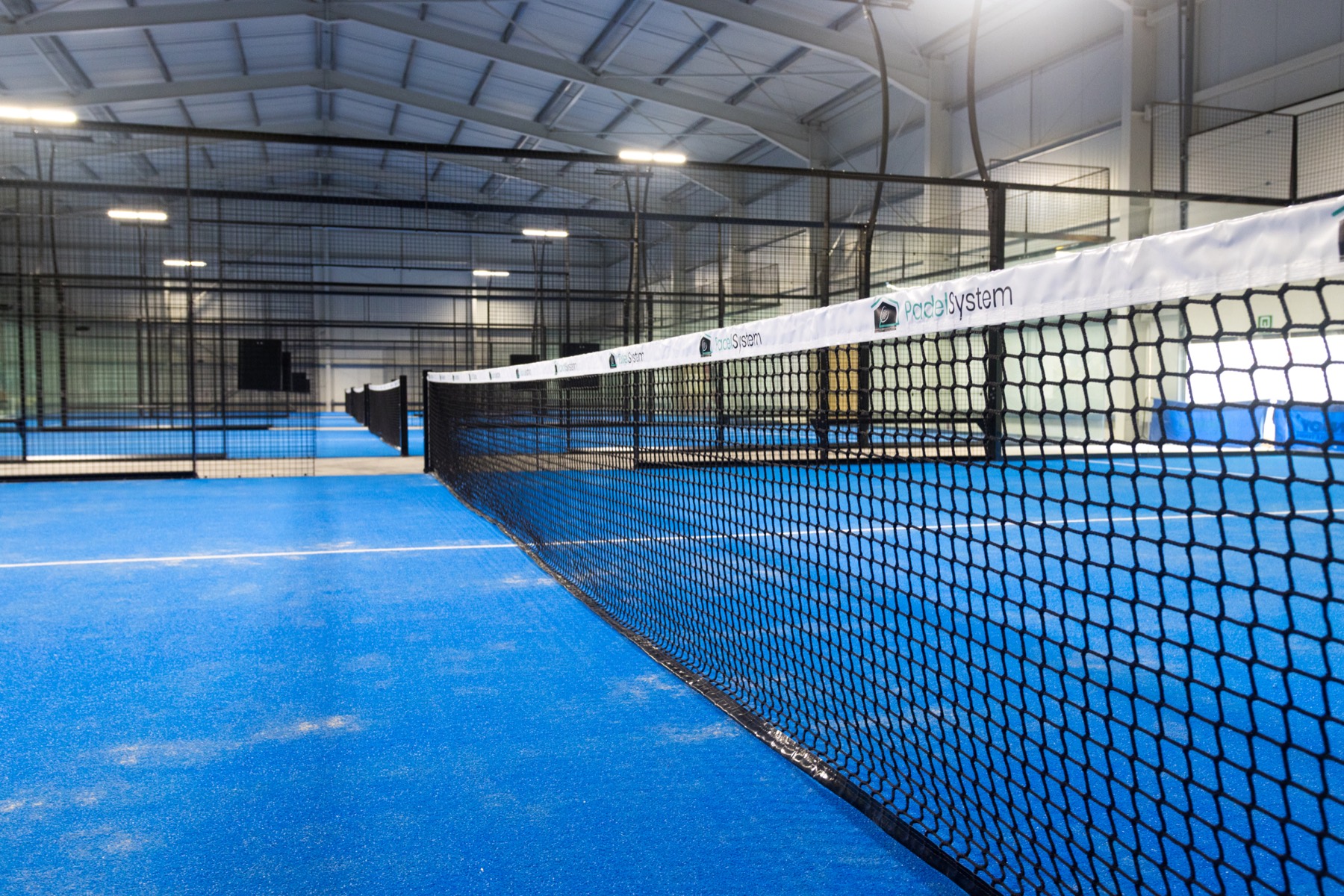 Terrain indoor 2 — Pulse Padel Wavre